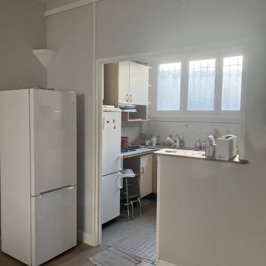  Annonces SURESNES : Appartement | ASNIERES-SUR-SEINE (92600) | 10 m2 | 560 € 