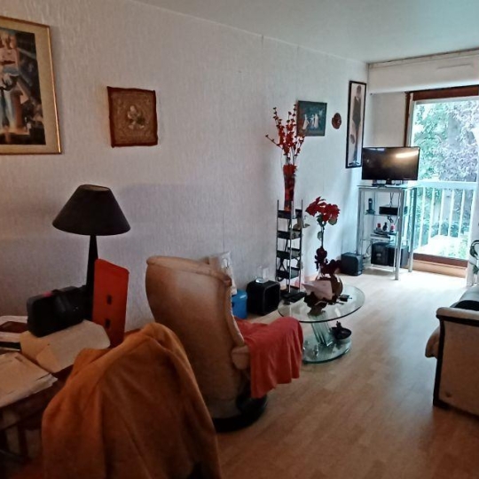  Annonces SURESNES : Appartement | PARIS (75018) | 46 m2 | 340 200 € 