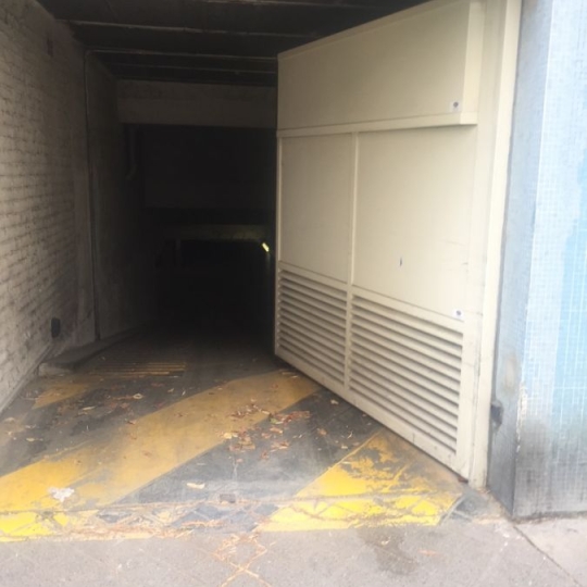  Annonces SURESNES : Garage / Parking | PARIS (75015) | 0 m2 | 120 € 