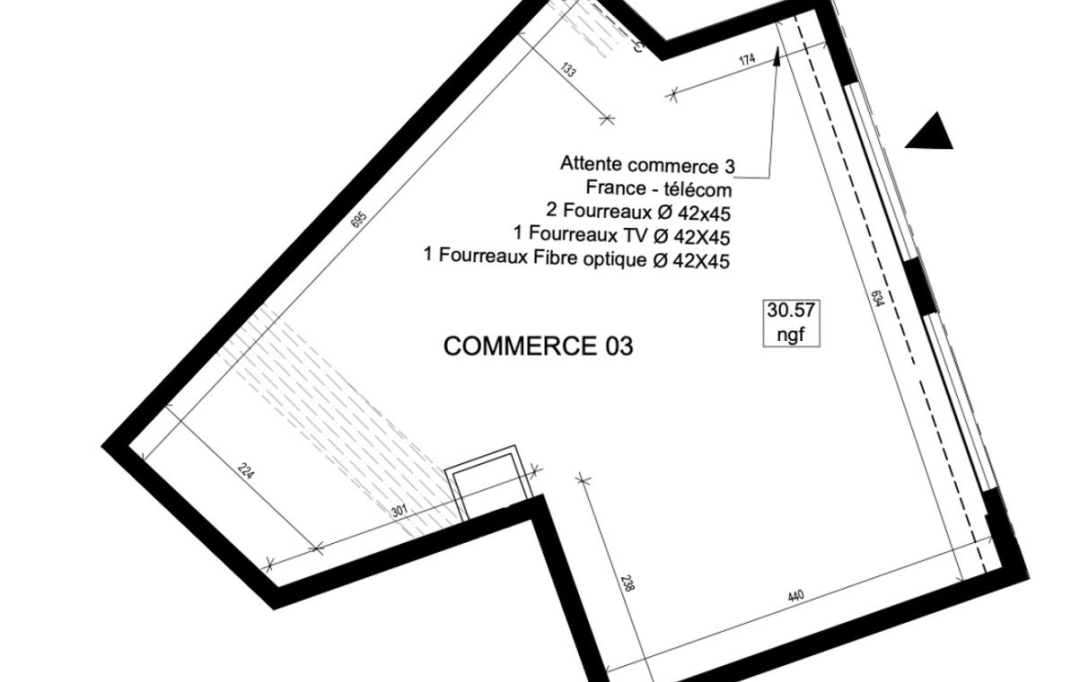 Annonces SURESNES : Local / Bureau | PUTEAUX (92800) | 40 m2 | 2 717 € 