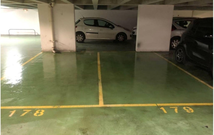  Annonces SURESNES Garage / Parking | PARIS (75011) | 12 m2 | 28 000 € 